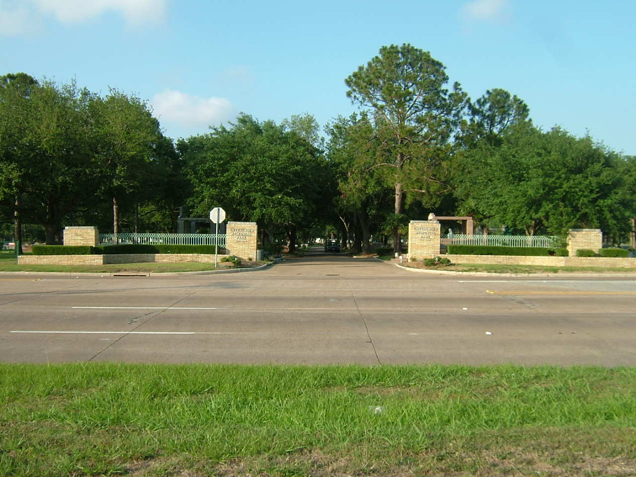 cemetery-media\Greenlawn Memorial Park 2