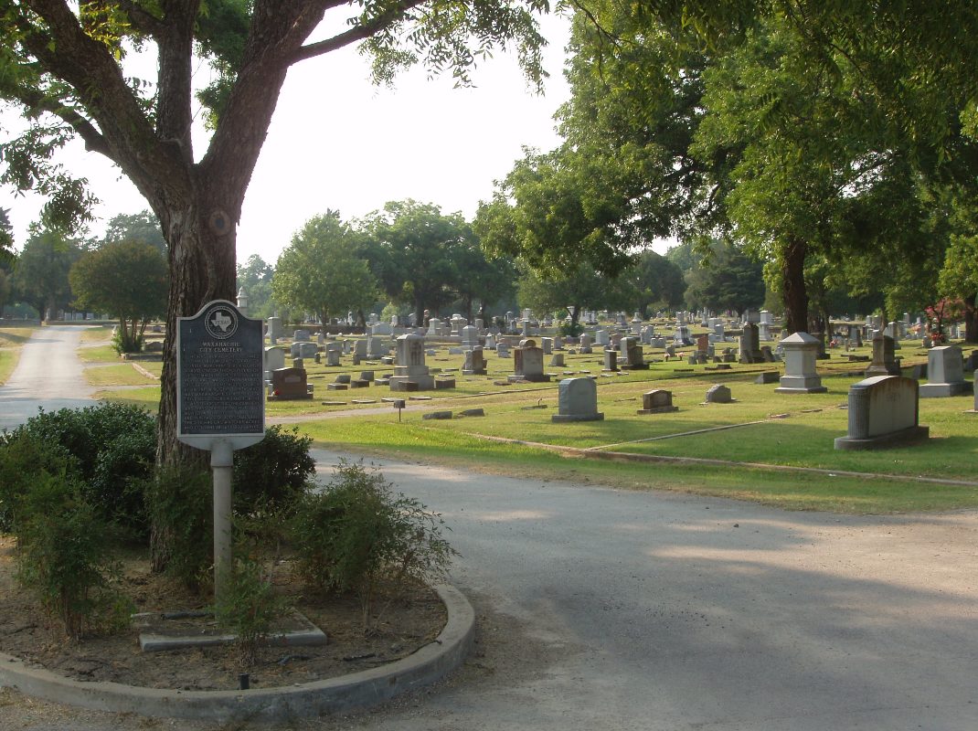 cemetery-media\Waxahachie City Cemetery 2