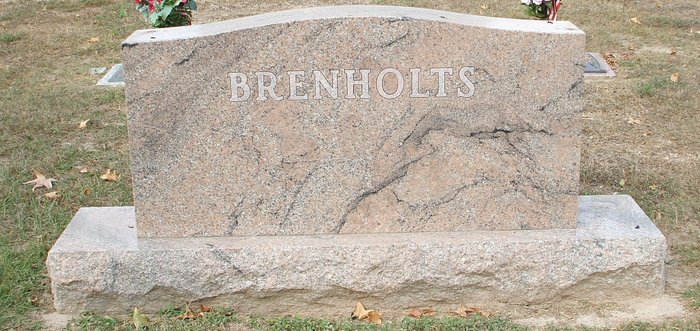 gravestones\BRENHOLTS Garden Park Cemetery