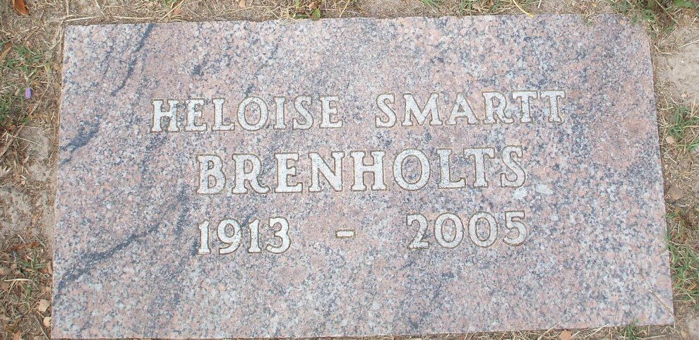 gravestones\BRENHOLTS Heloise Smartt d2005