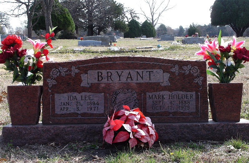 gravestones\BRYANT Mark and Ida