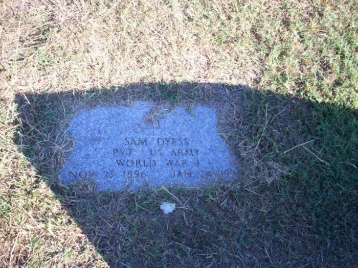 gravestones\DYESS Sam d1998