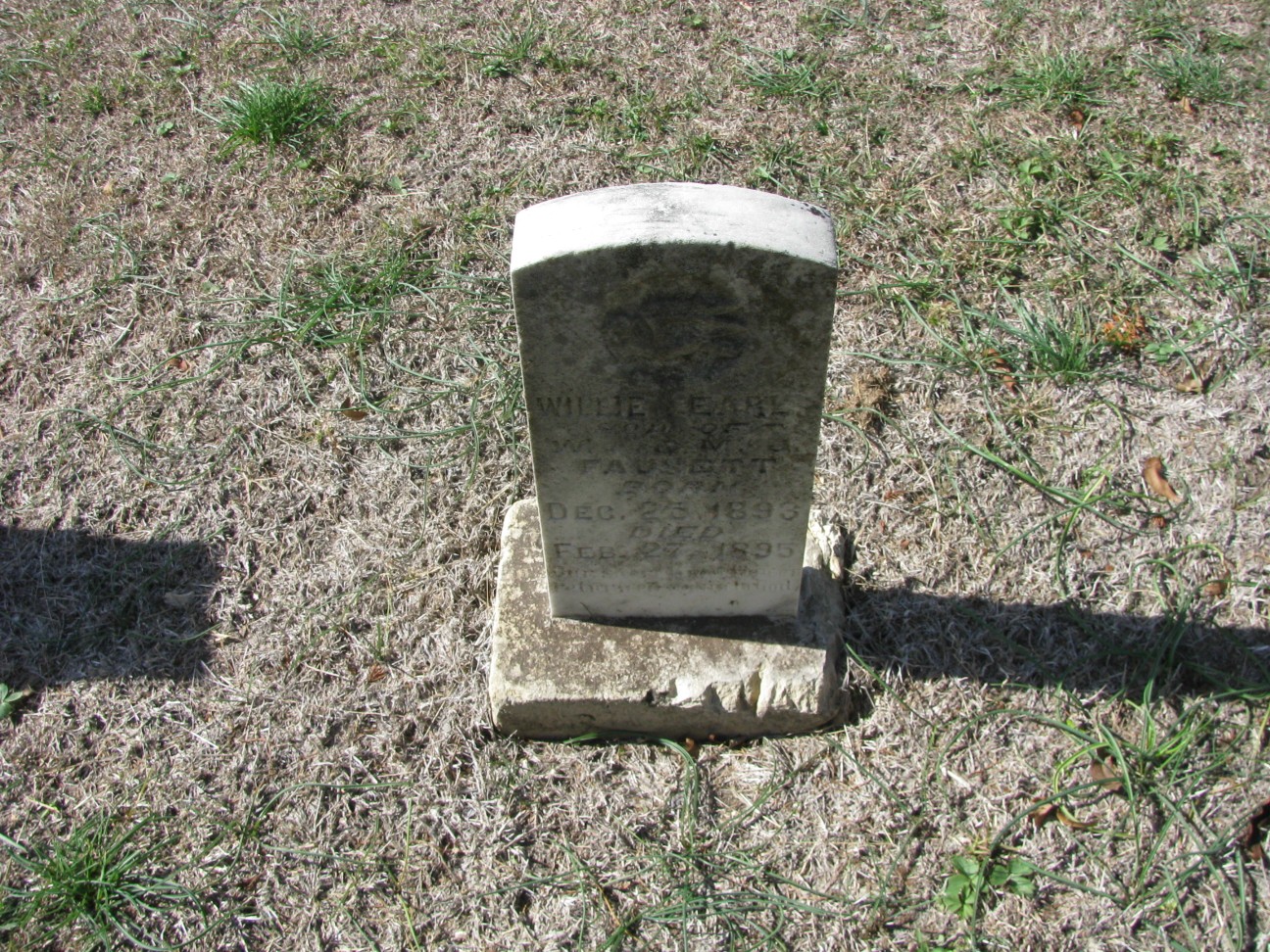 gravestones\FAUSETT Willie Earl