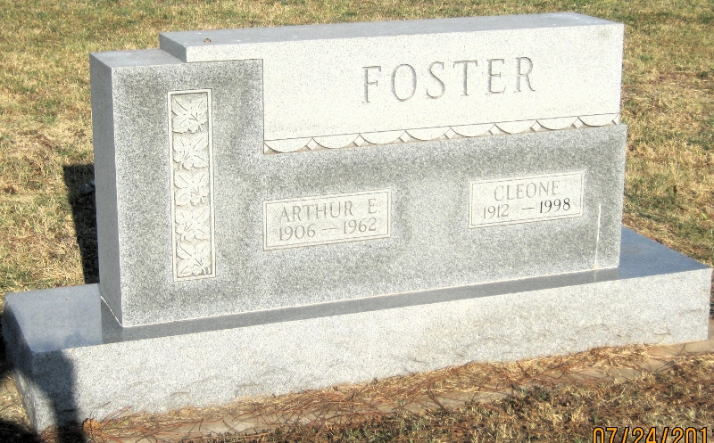 gravestones\FOSTER Arthur and Cleone