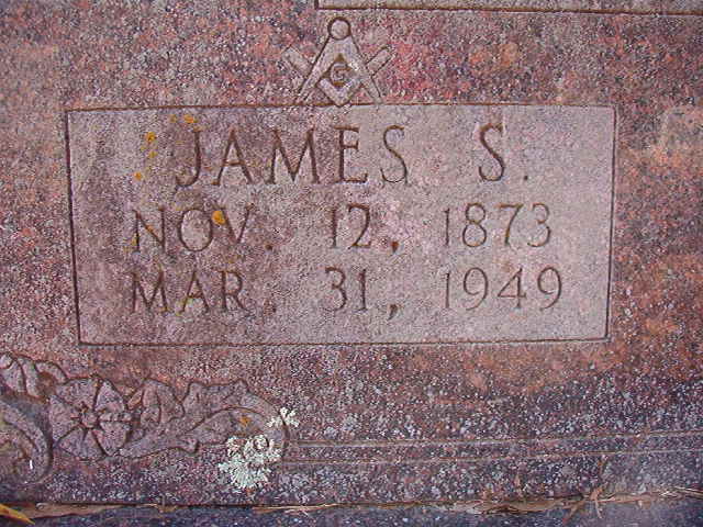 gravestones\SUTTON James S d1949 (2)