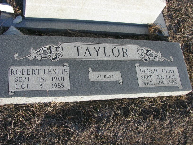 gravestones\TAYLOR Robert and Bessie