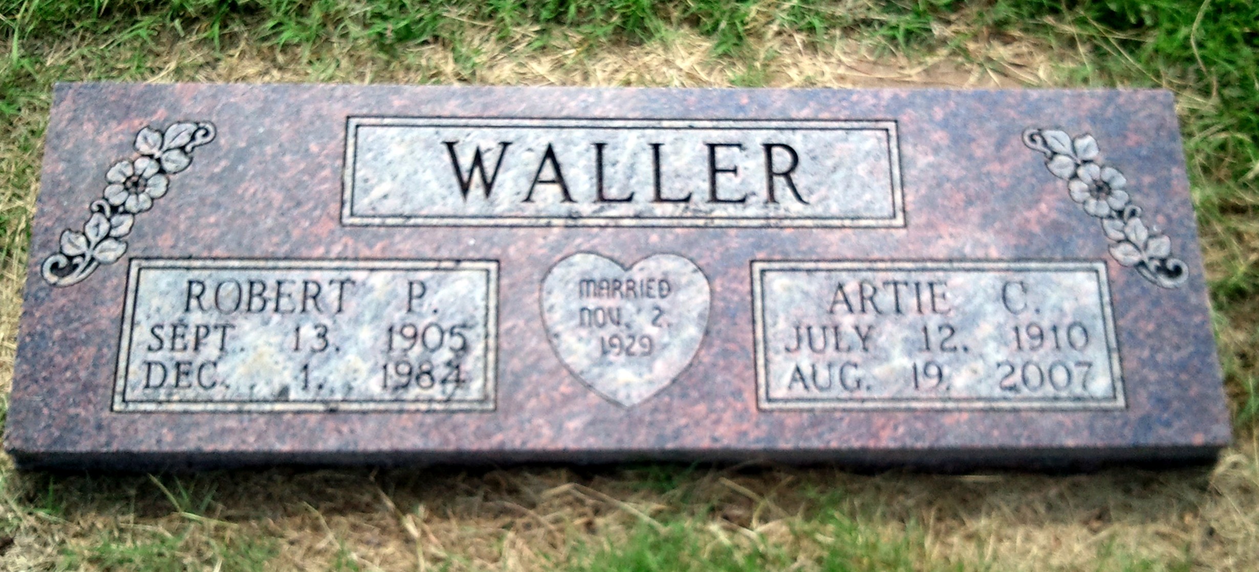 gravestones\WALLER Robert and Artie