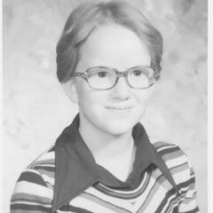 Leslie's school photo